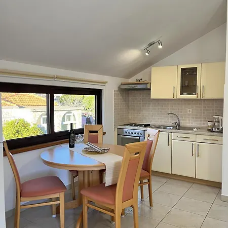 公寓 Josipa 尼亚卢卡