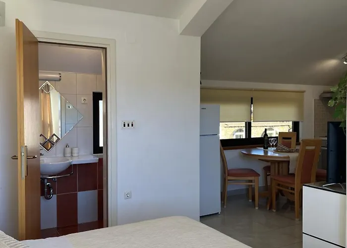 Josipa 公寓 尼亚卢卡